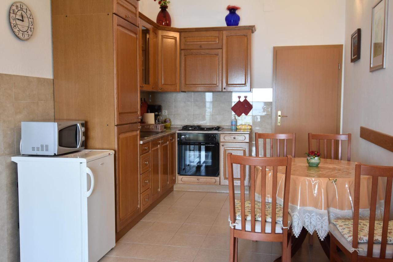 פודגורה Villa Delfina מראה חיצוני תמונה